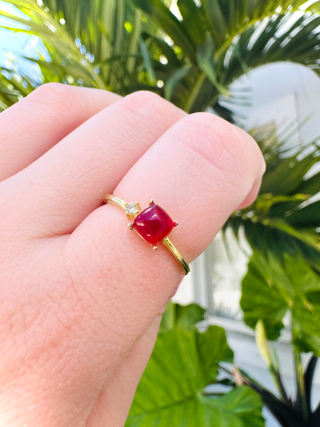 Red Translucent Water Drop Gold Ring